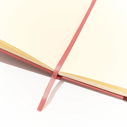 Скетчбук "Sketchmarker", 13х21 см, 140 г/м2, 80 листов, красный винтаж - 7