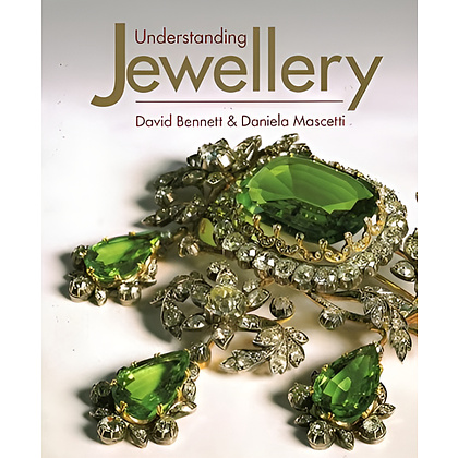 Книга "Understanding Jewellery", (английский язык), David Bennett, Daniela Mascetti