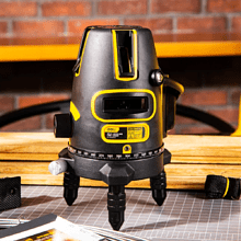 Уровень Deli YS EDL332303, лазерный, 3 линии, зеленый луч