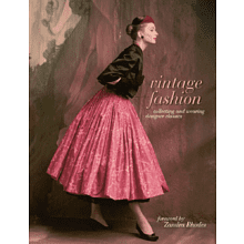 Книга на английском языке "Vintage Fashion: Collecting and wearing designer classics"