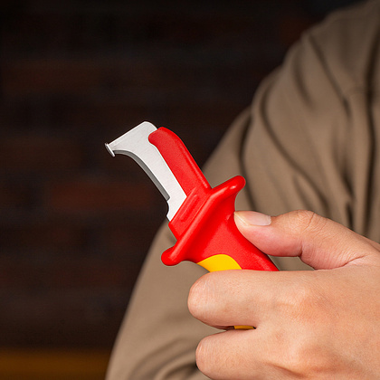 Нож для снятия изоляции, 180мм, VDE - 4