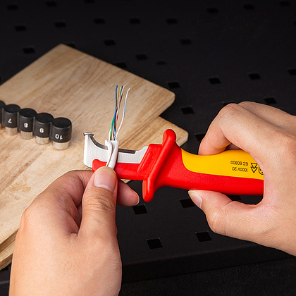 Нож для снятия изоляции, 180мм, VDE - 3