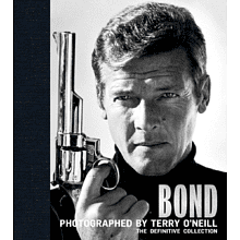 Книга на английском языке "Bond. Photographed by Terry O`Neill. The Definitive Collection"